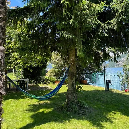 Al Piccolo Pontile Nyaraló Mandello del Lario